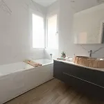 דירה Como N 5 Luxury Apartment - Jacuzzi & Private Terrace